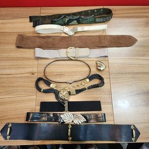 Vintage Bundle Of Belts S-L Muli-color